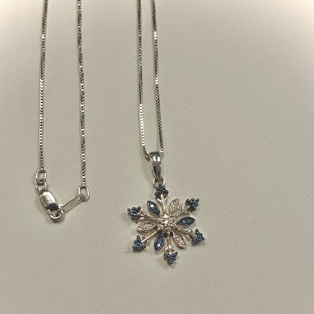 Kay Jewelers Blue Sapphires and Diamond Snowflake Pendant